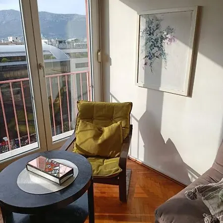 Tinel Apartment
